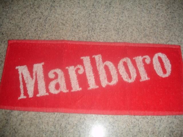 Toogmatje van Marlboro in stof, Ophalen of Verzenden, Nieuw, Gebruiksvoorwerp