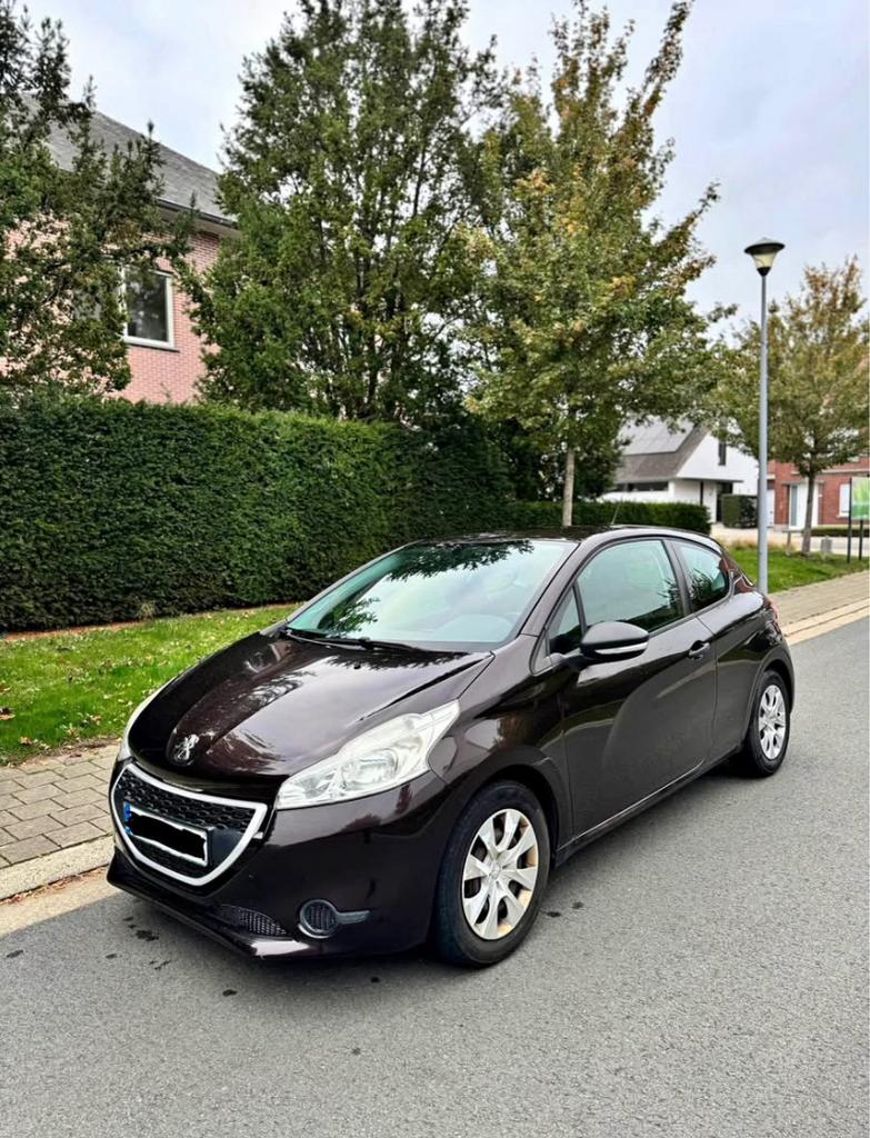 Peugeot 208 1.0 benzine, Auto's, Peugeot, Voorwielaandrijving, Euro 5, Stof, Zwart