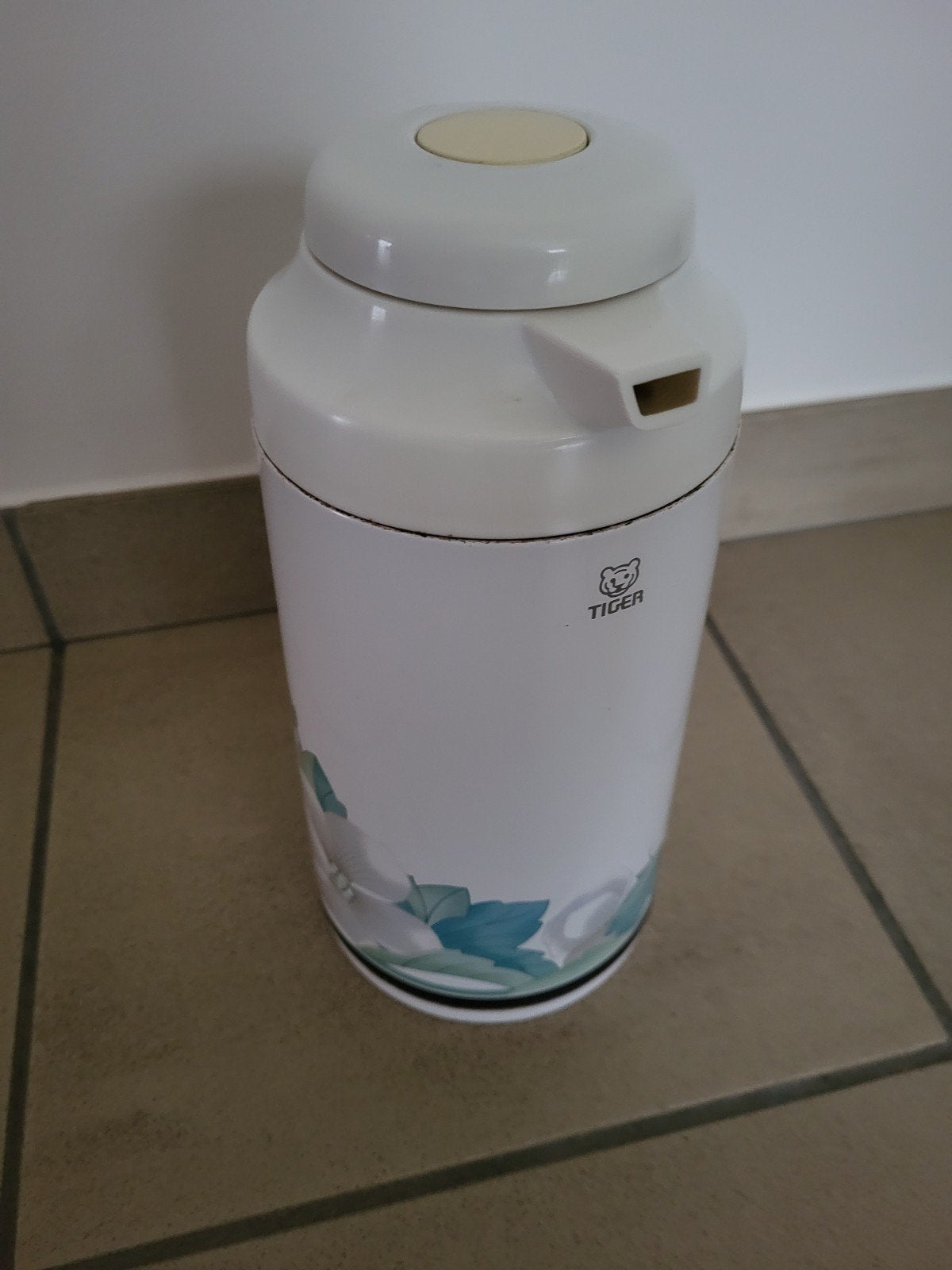 Tiger thermos 1 L., Ophalen of Verzenden, Zo goed als nieuw, Wit, Overige merken