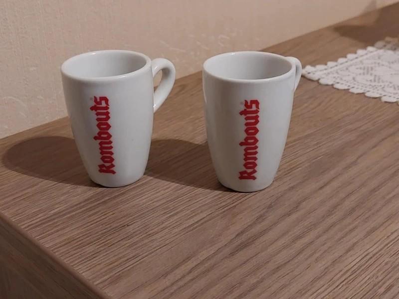 2 koffietasjes : Rombouts, Maison & Meubles, Enlèvement ou Envoi, Utilisé, Tasse(s) et/ou soucoupe(s)