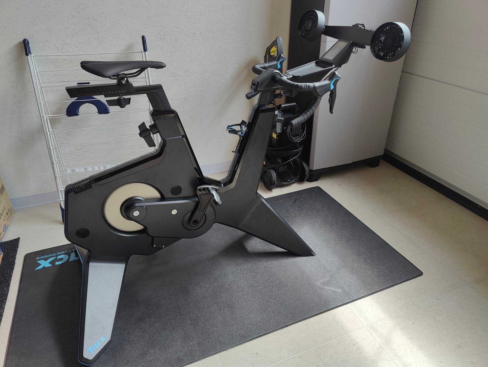 Tacx neo smart bike plus, Sport en Fitness, Ophalen, Nieuw, Hometrainer