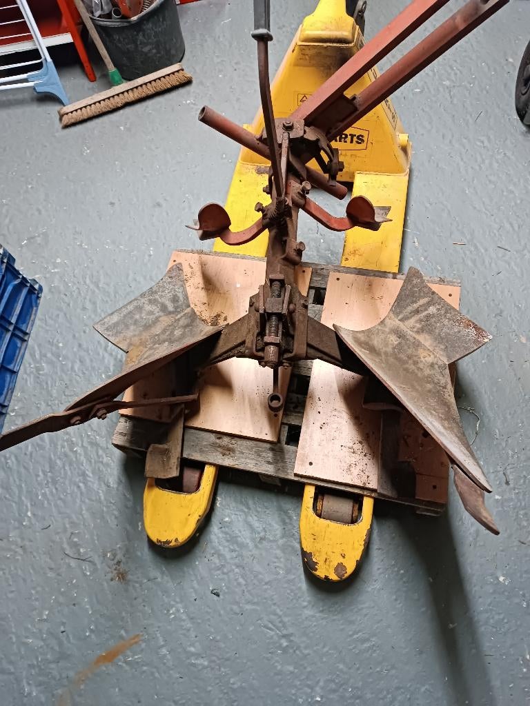 ploeg 1 schaar voor kleine traktor, Ophalen, Akkerbouw, Grondbewerking