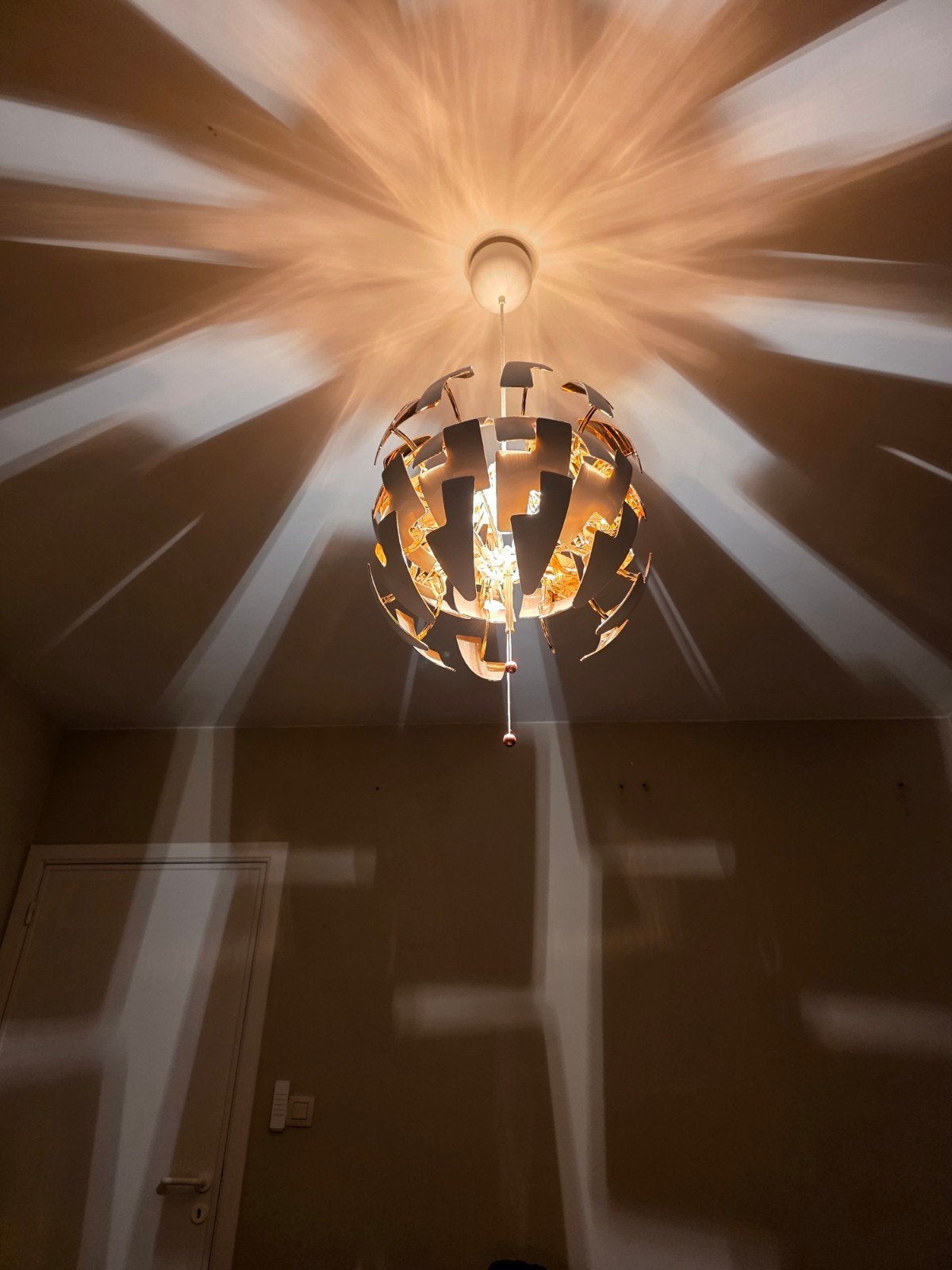 Lampe en cuivre blanc Ikea, Enlèvement