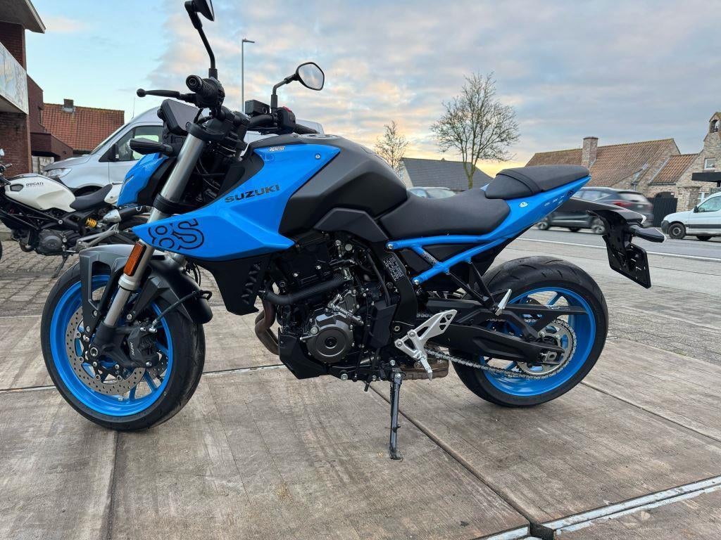 Suzuki	GSX-8S, Motoren, Bedrijf, Meer dan 35 kW, 800 cc