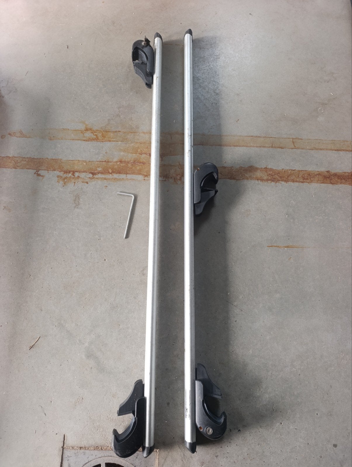 Menabo BRIO XL dakdragers 135 cm, Ophalen