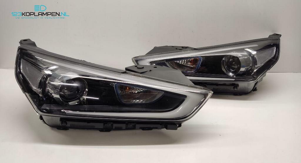 Hyundai Ioniq Xenon  Koplamp links rechts, Gebruikt, -, -, Ophalen of Verzenden