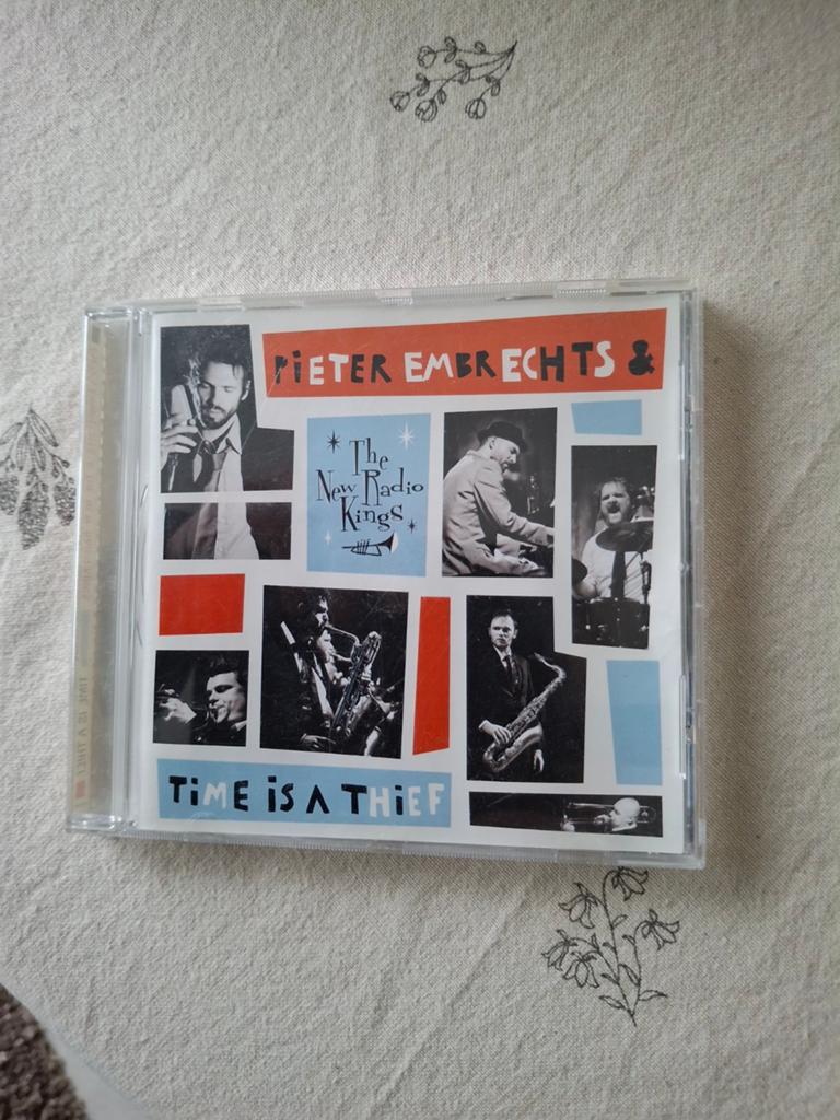 Cd pieter embrechts  time is a thief, Enlèvement ou Envoi