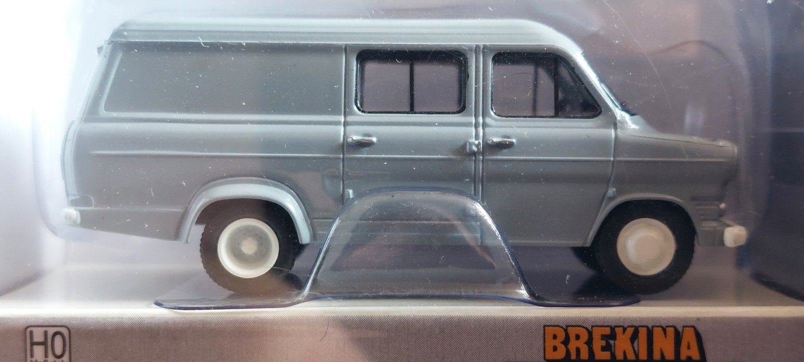 H0LK 0724 DIVERSE FORD TRANSITS 1/87, Verzenden