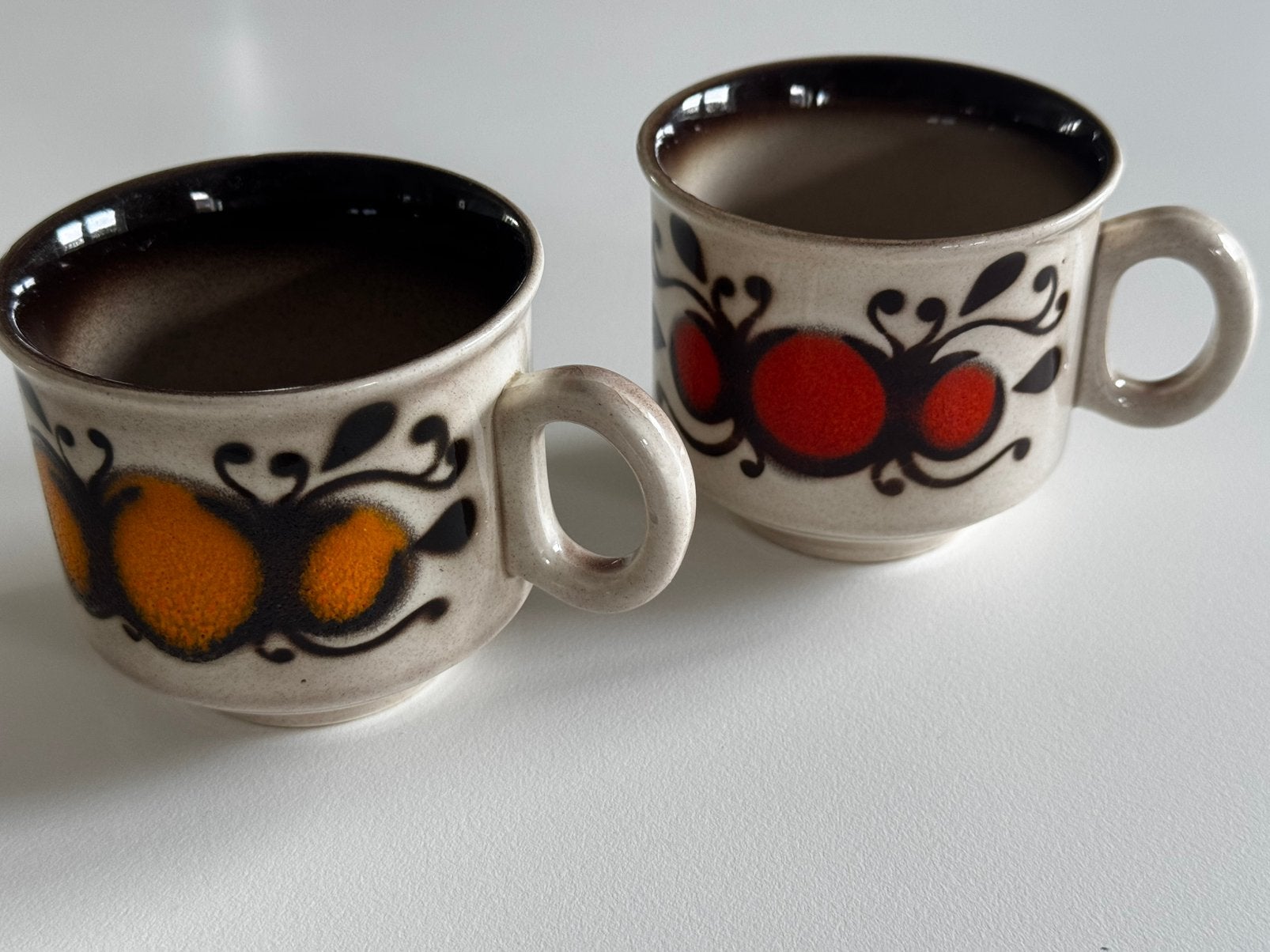 Lot de 2 tasses vintage Corfou Boch La Louvière, Antiquités & Art, Enlèvement ou Envoi