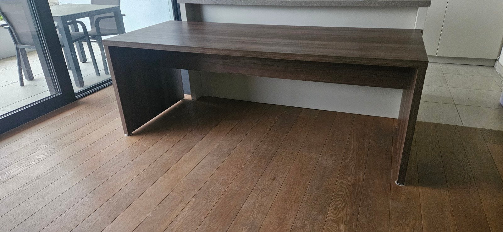 Bureau kastanjebruin 200cm (snelle beslisser), Huis en Inrichting, Bureaus, Ophalen