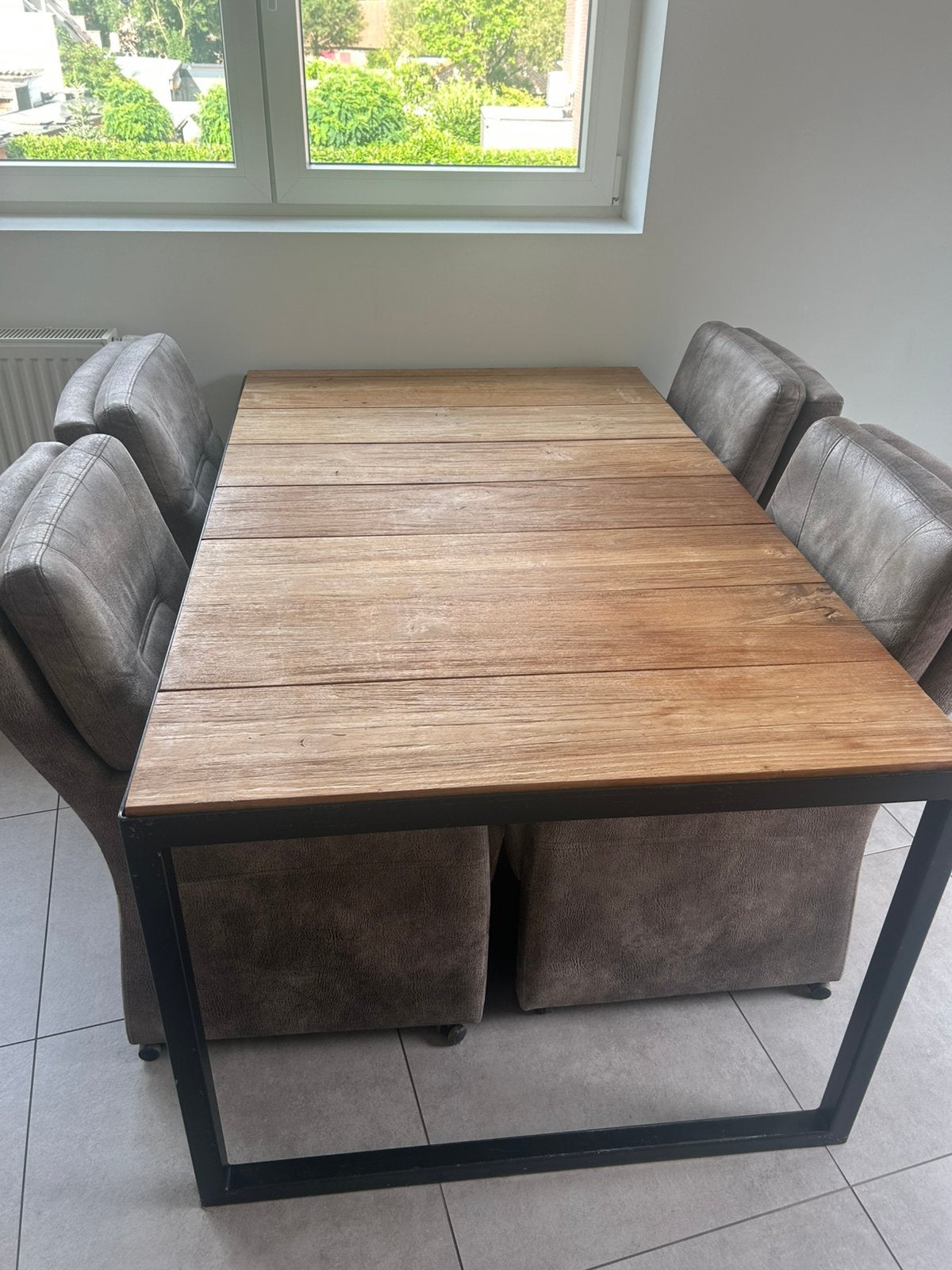 Teak tafel met 4 stoelen, Huis en Inrichting, Ophalen