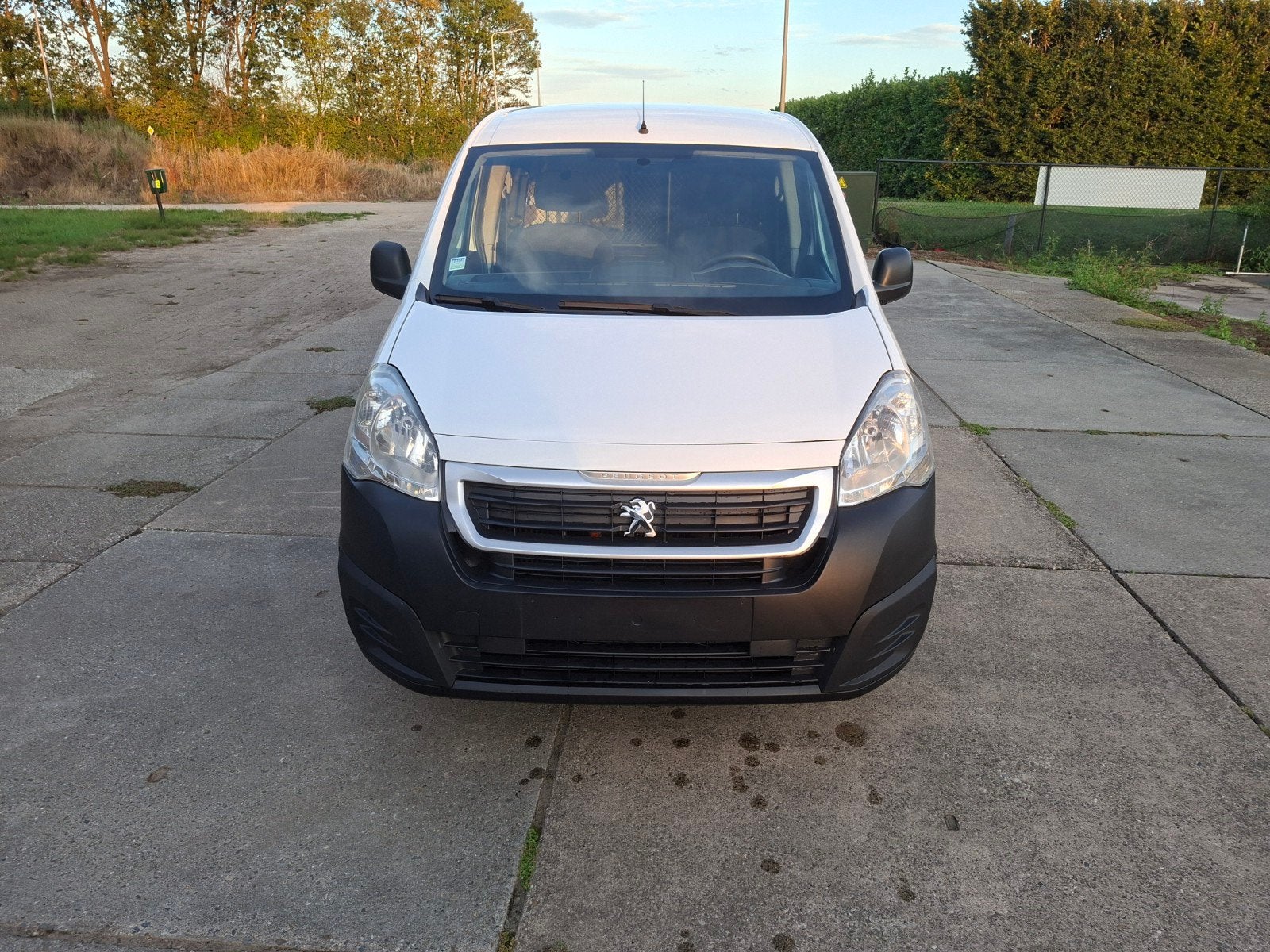 peugeot partner 2017 euro6B 95000km, Autos, Peugeot, Achat, Euro 6, Boîte manuelle, Diesel