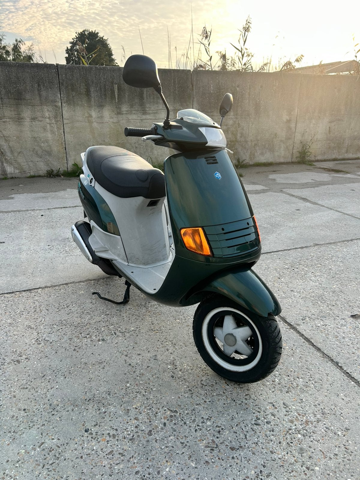 Piaggio SKR 125 | Duitse papieren | 8.353KM | Goede staat, Enlèvement, Comme neuf