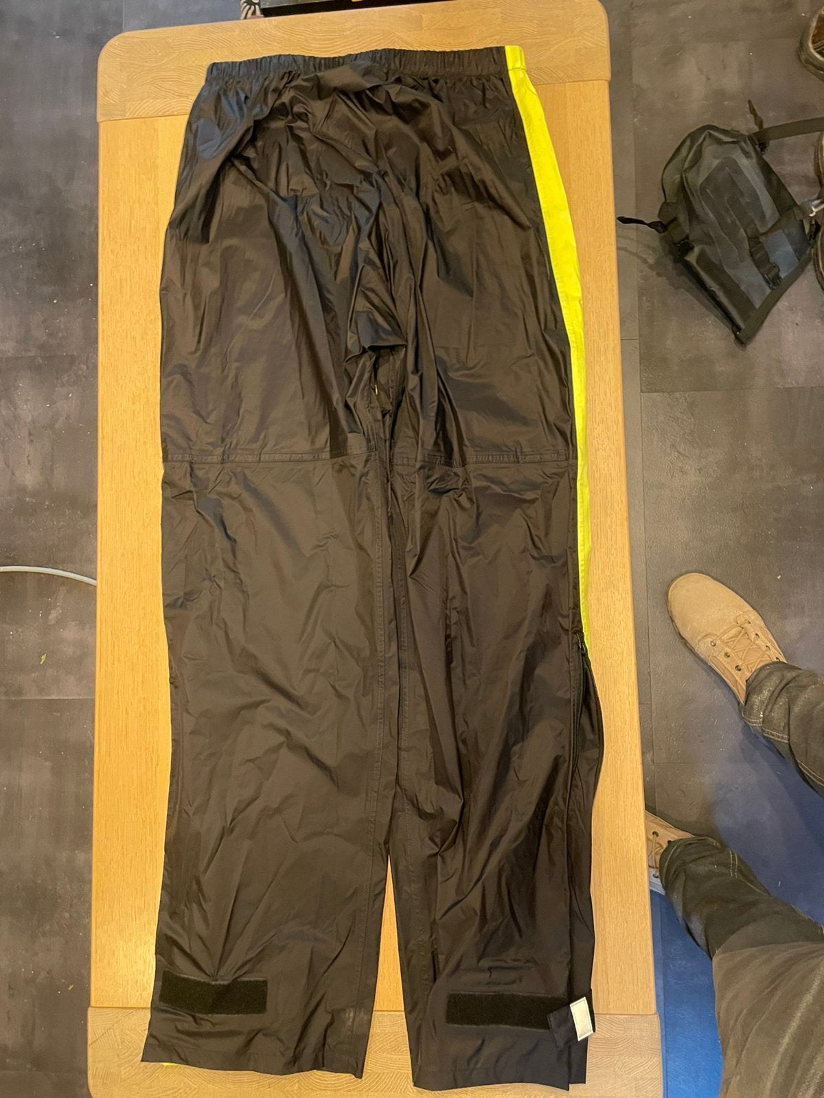 Pantalon + Protège pluie Hiver Moto L, Enlèvement, Pantalon | cuir
