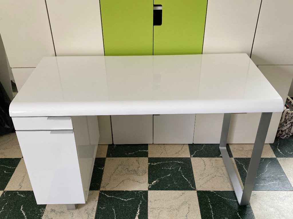Witte glanzende bureau - 120 x 60 cm, 120 cm, Enlèvement, Utilisé, Avec tiroirs