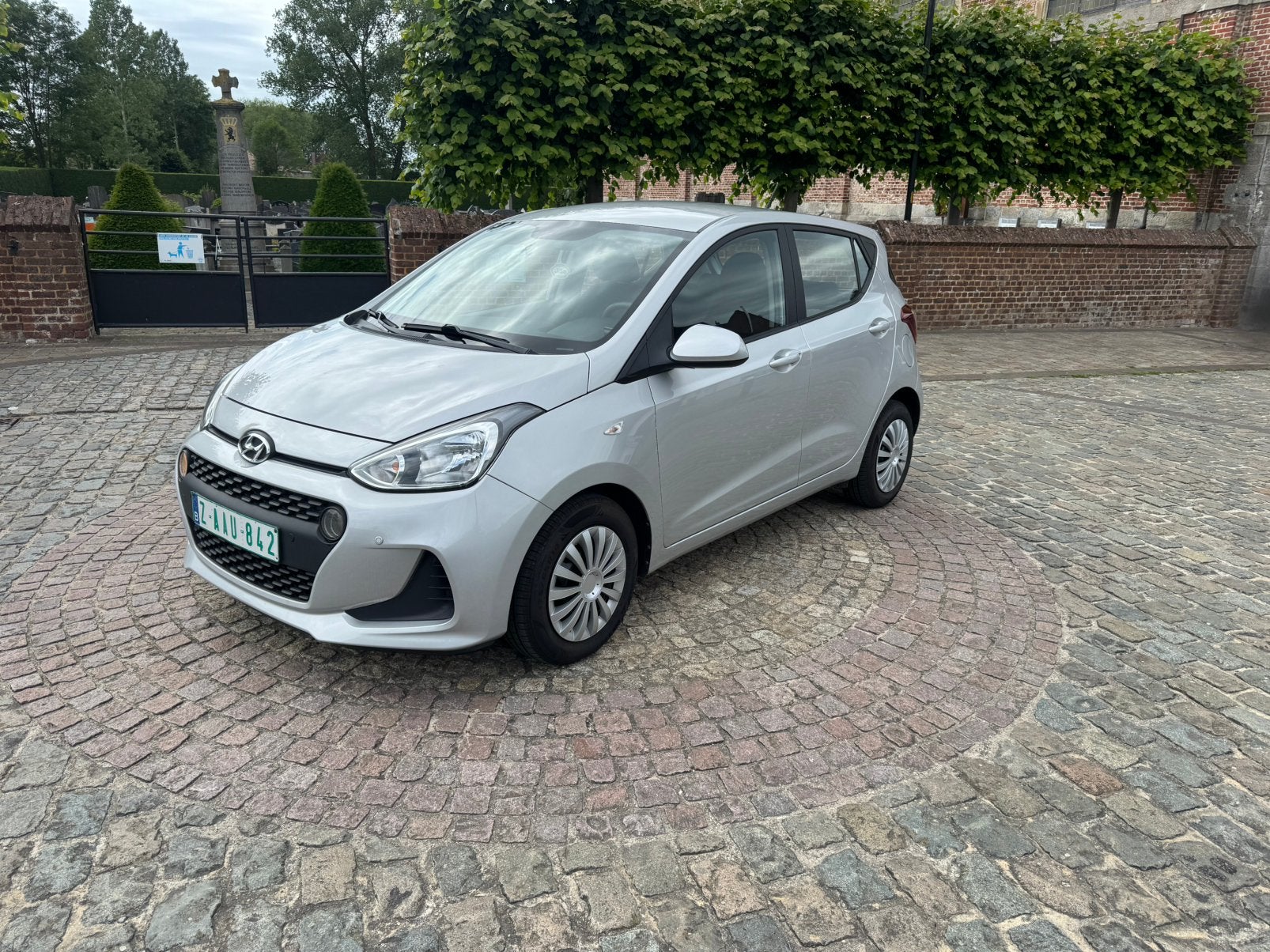 Hyundai i10 1.0i essence ***1ère prop/en parfait état ! ***, Argent ou Gris, Euro 6, Boîte manuelle, 5 portes