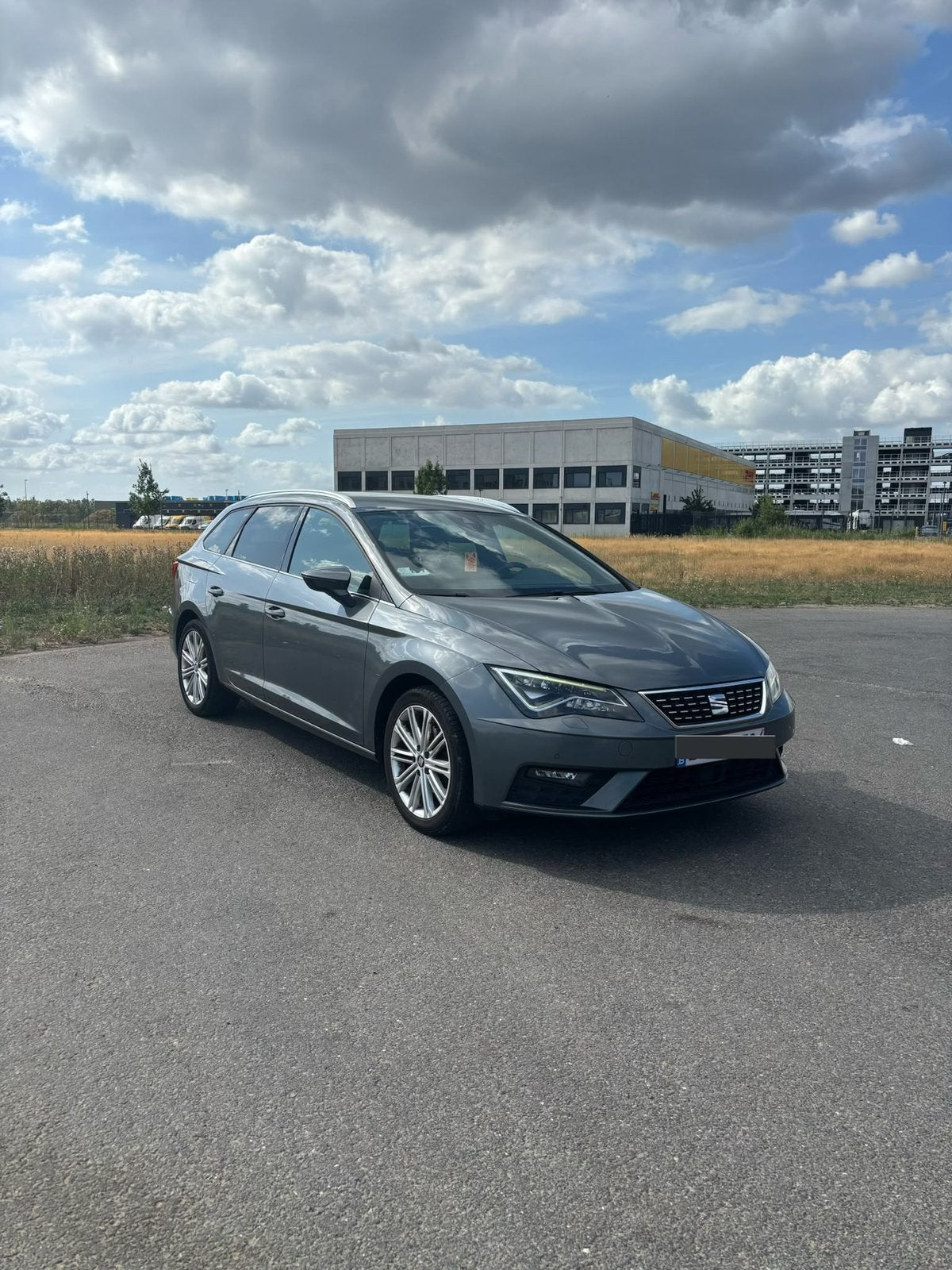 Seat Leon ST 1.4 TSI, Autos, Argent ou Gris, Achat, Noir, Particulier