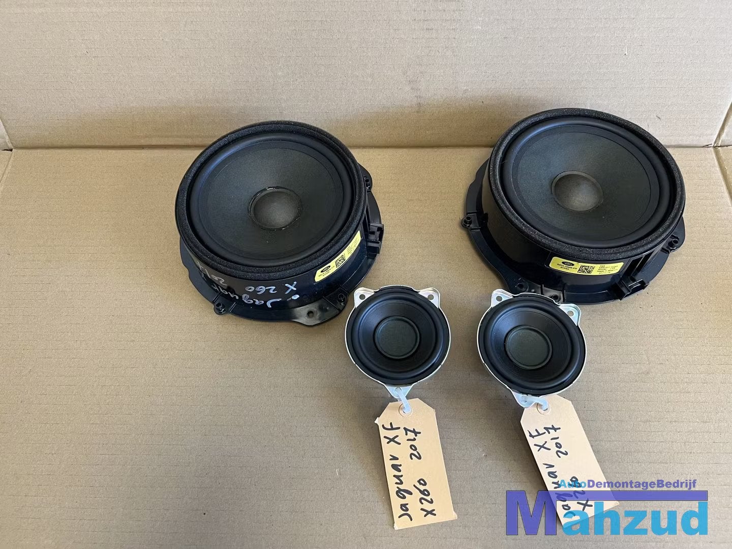 JAGUAR XF X260 Links Rechts voor speaker set box 2015+, Dpoffice@jaguarlandrover.com, Jaguar, Jaguar Land Rover Limited, Abbey Road, Whitley 1
CV3 4LF  Coventry