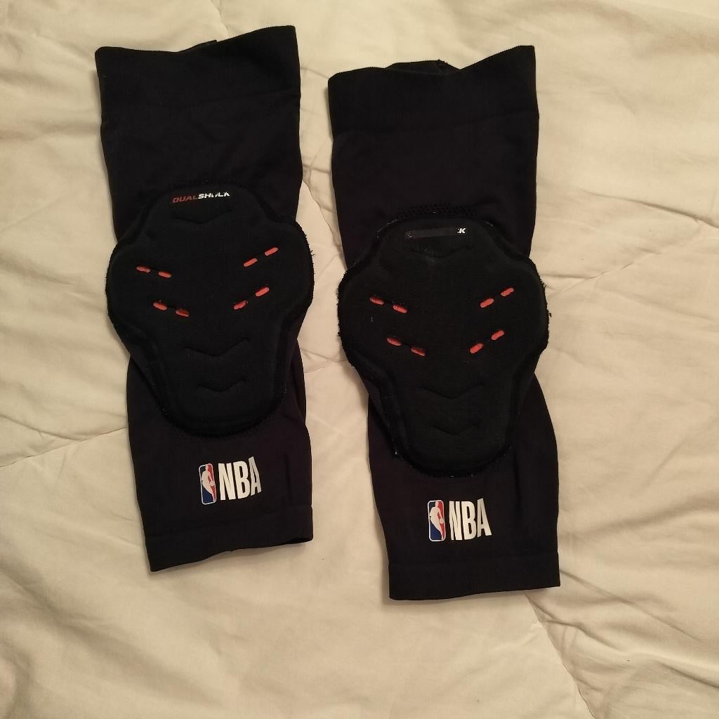 Kniebeschermers basket, Sport en Fitness, Volleybal, Ophalen