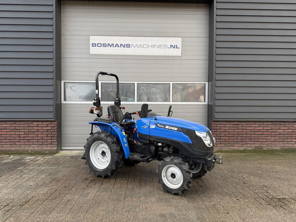 Solis 20 4WD minitractor BJ 2022, Articles professionnels, Agriculture | Tracteurs, jusqu'à 2500, Autres marques, Utilisé