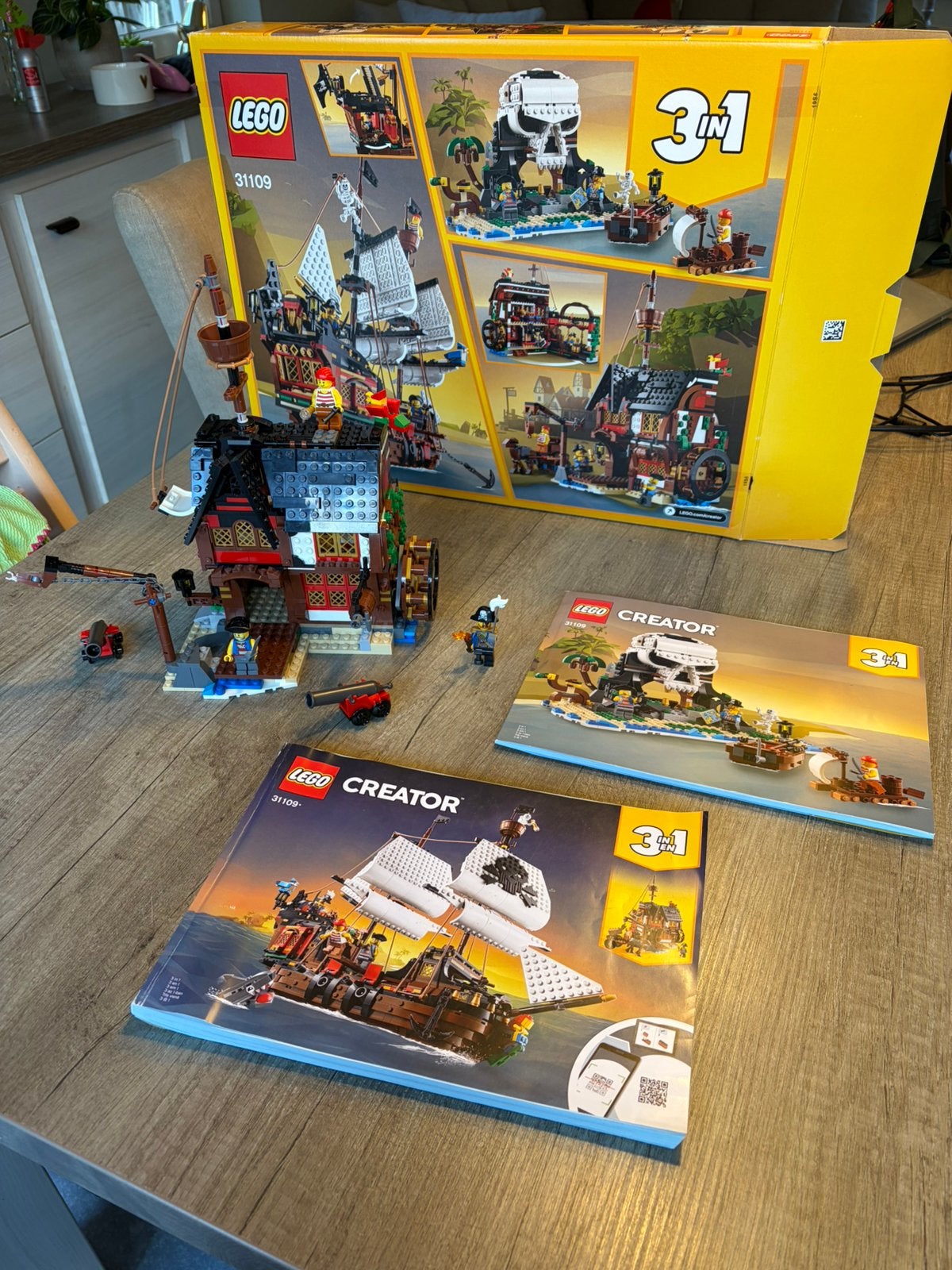 Lego piratenschip 31109 Creator 3 in 1, Kinderen en Baby's, Ophalen, Zo goed als nieuw, Lego, Creator