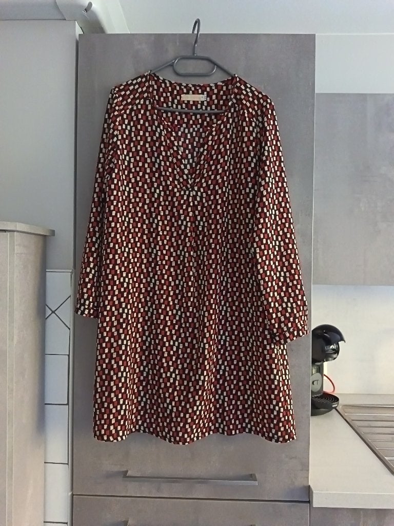 VIC VIA rood-witte jurk met lange mouwen S, Kleding | Dames, VIC VIA, Nieuw, Ophalen of Verzenden, Maat 36 (S)
