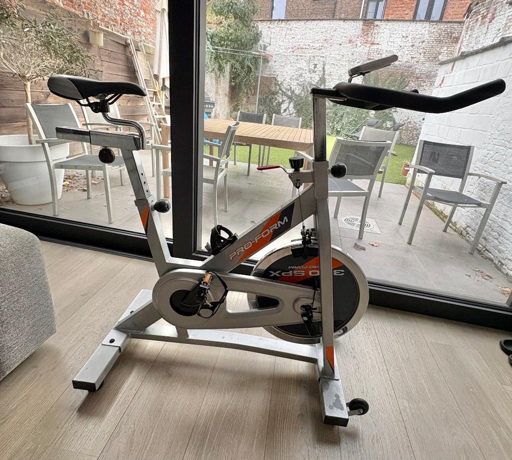 Spinningfiets, Enlèvement, Utilisé, Jambes, Vélo de spinning