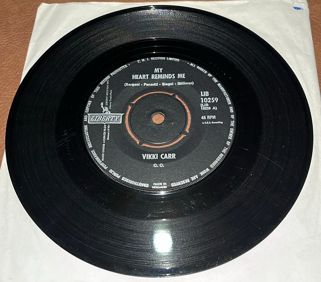 Vikki Carr ‎– My Heart Reminds Me - 7” vinyl single - NL, Ophalen of Verzenden, Gebruikt