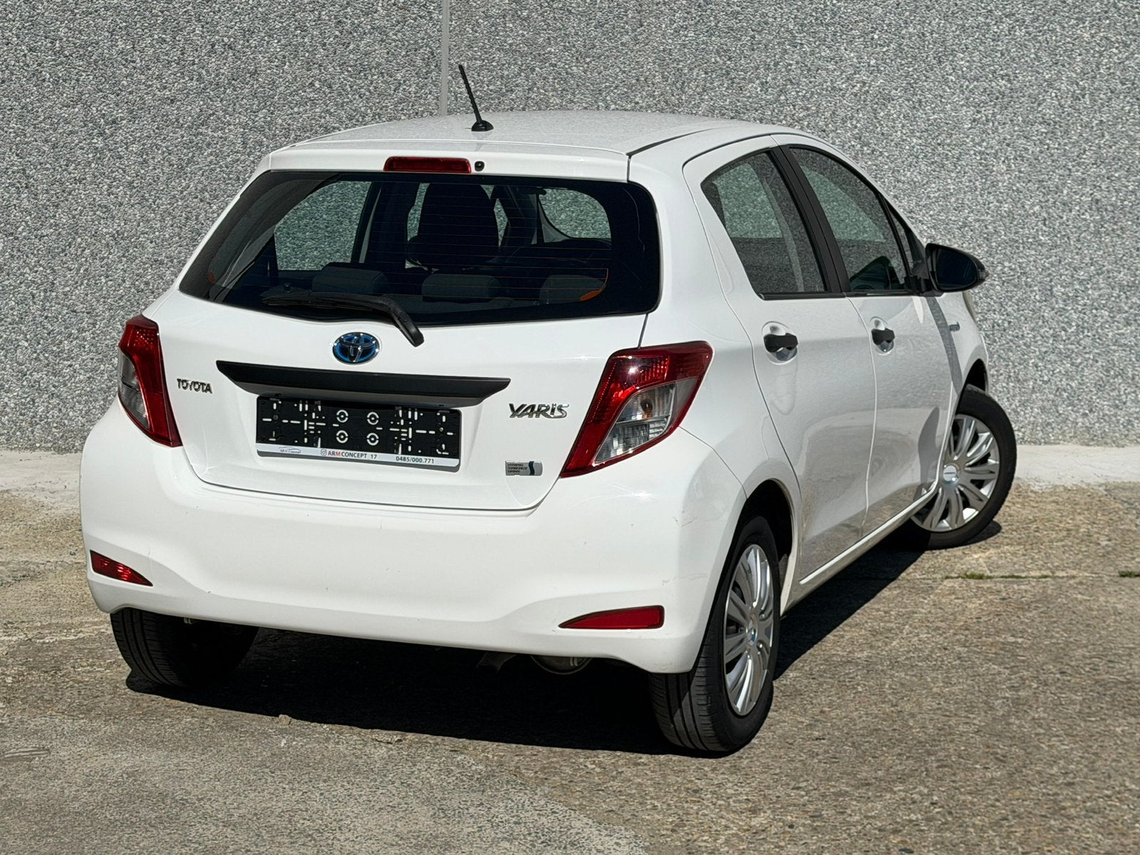 Toyota yaris 1.5 Hybride automatique GARANTIE 12 mois, Autos, Euro 5, Achat, Entreprise, 5 portes