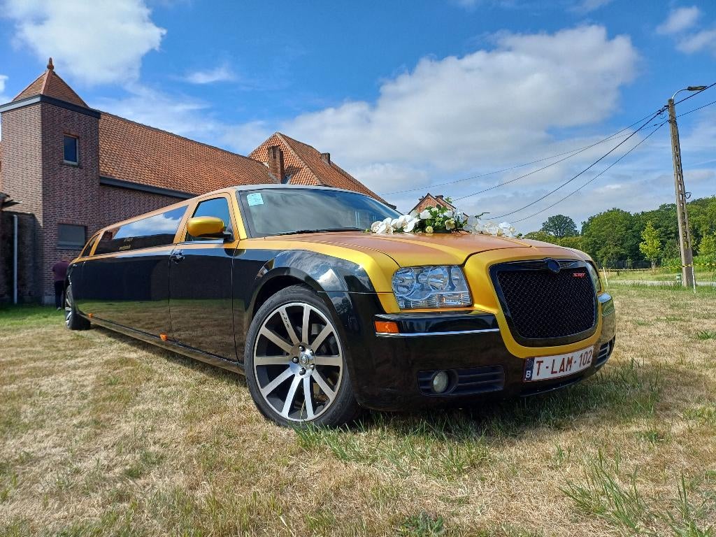 Unieke Chrysler 300c stretch limousine !!, Automaat, Particulier, 300C, Te koop