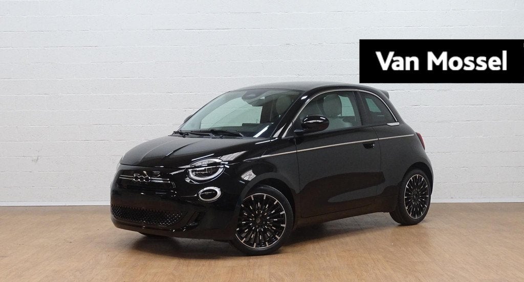 Fiat 500 1.0 Hybrid LA PRIMA, Autos, Achat, Entreprise, https://public.car-pass.be/vhr/6c1fe6ce-9c75-48b4-b570-30114093660f, Boîte manuelle