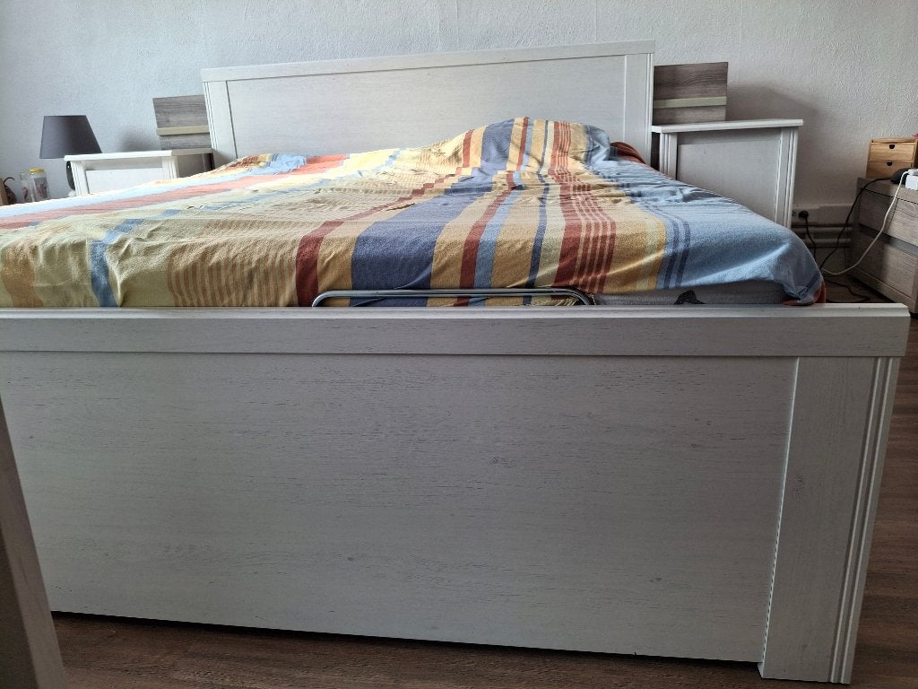 Chambre à coucher de couleur blanche, Enlèvement, Utilisé, Deux personnes