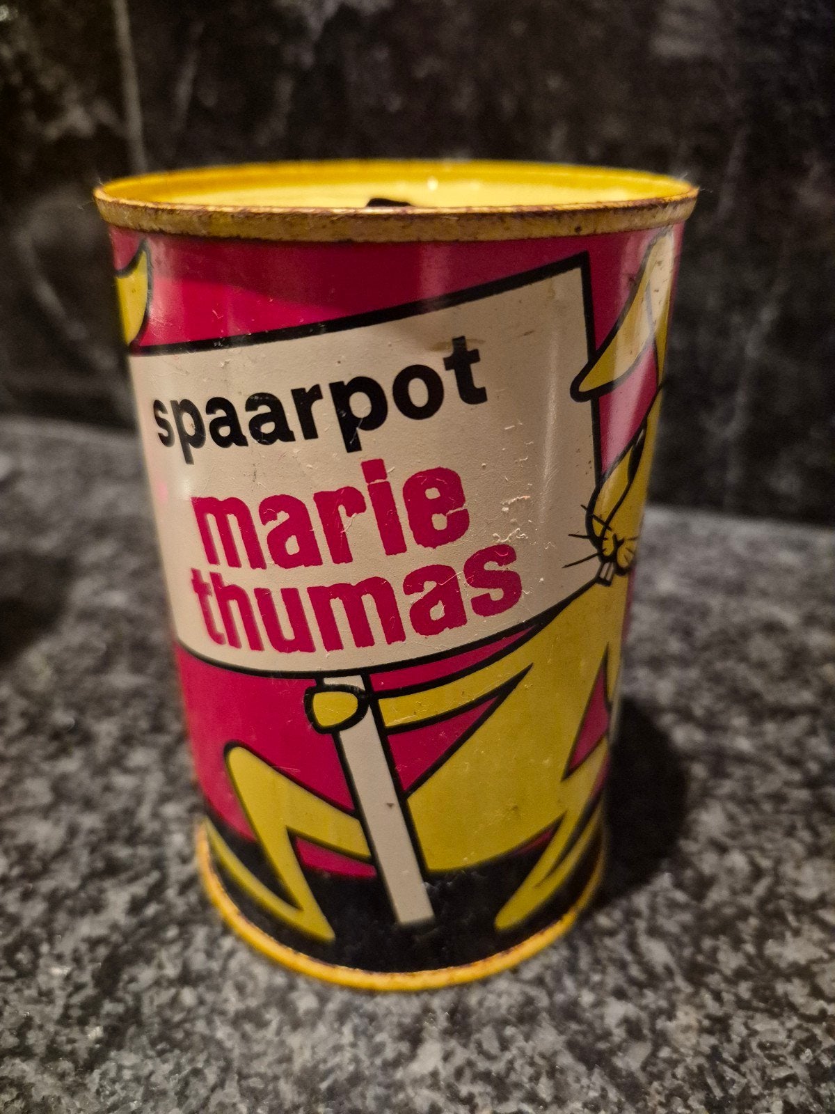 Oude spaarpot Marie Thumas, Verzamelen, Ophalen, Gebruikt, Metaal of Blik, Overige thema's