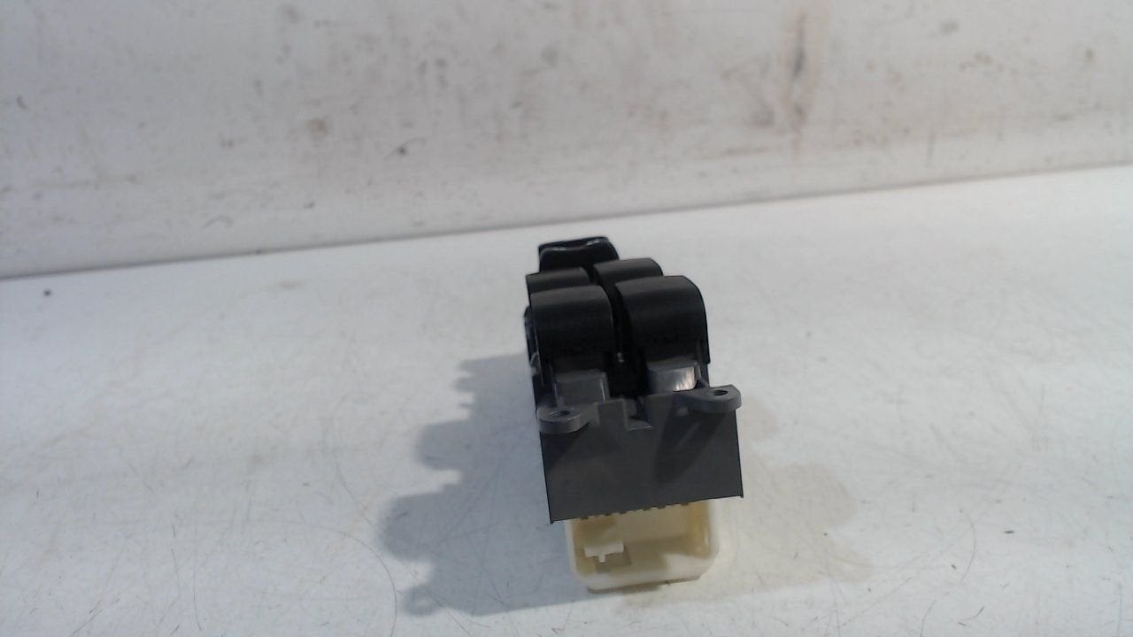 Bedieningspaneel elektrische ramen Toyota Yaris, Onderdelen@venauto.nl, Van der Ven Autorecycling B.V., Gebruikt, Ettenseweg 76, 4706 PB Roosendaal, The Netherlands