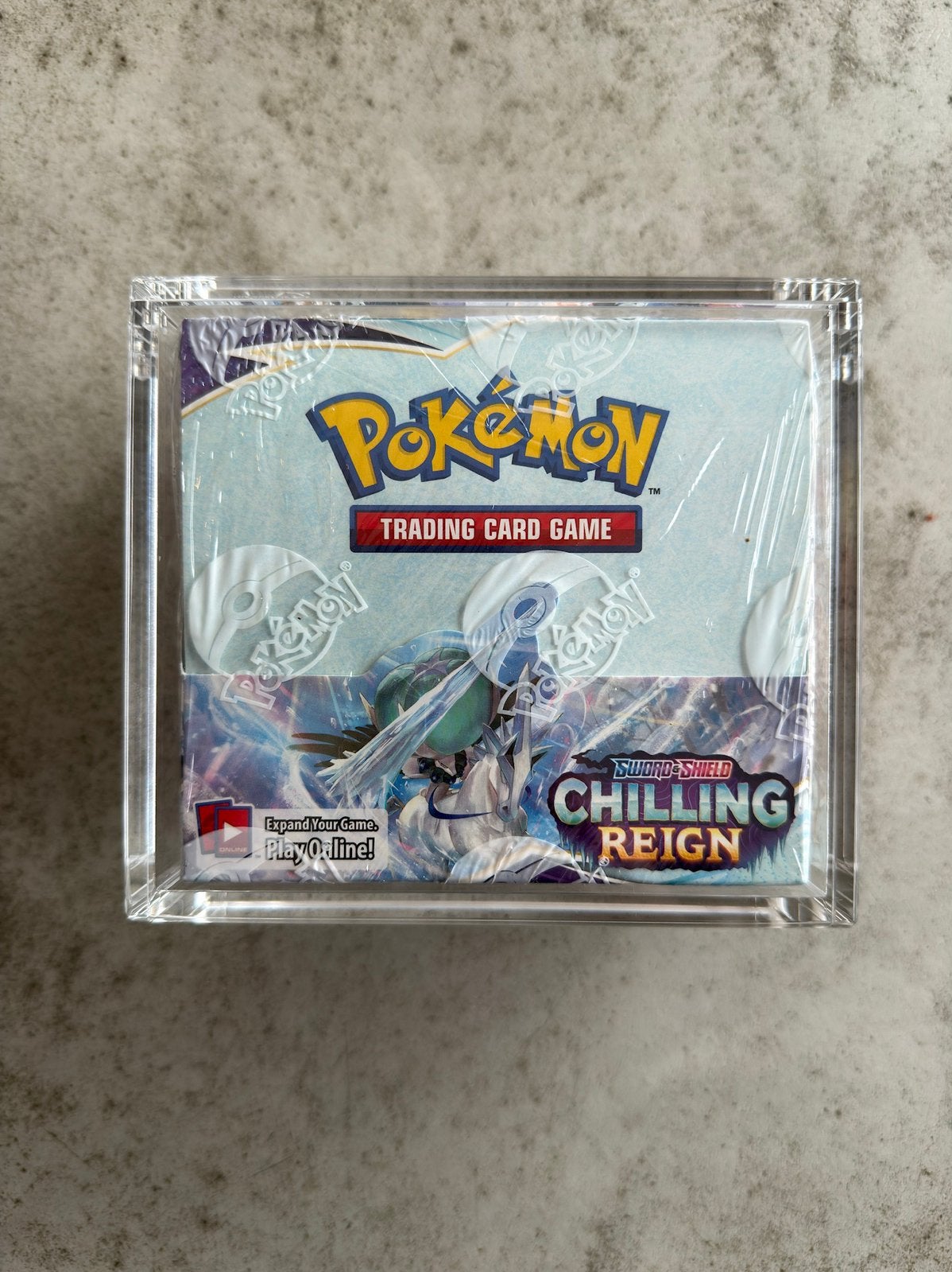 Pokemon Chilling Reign Booster box sealed + acryl case, Hobby en Vrije tijd, Ophalen, Zo goed als nieuw, Boosterbox