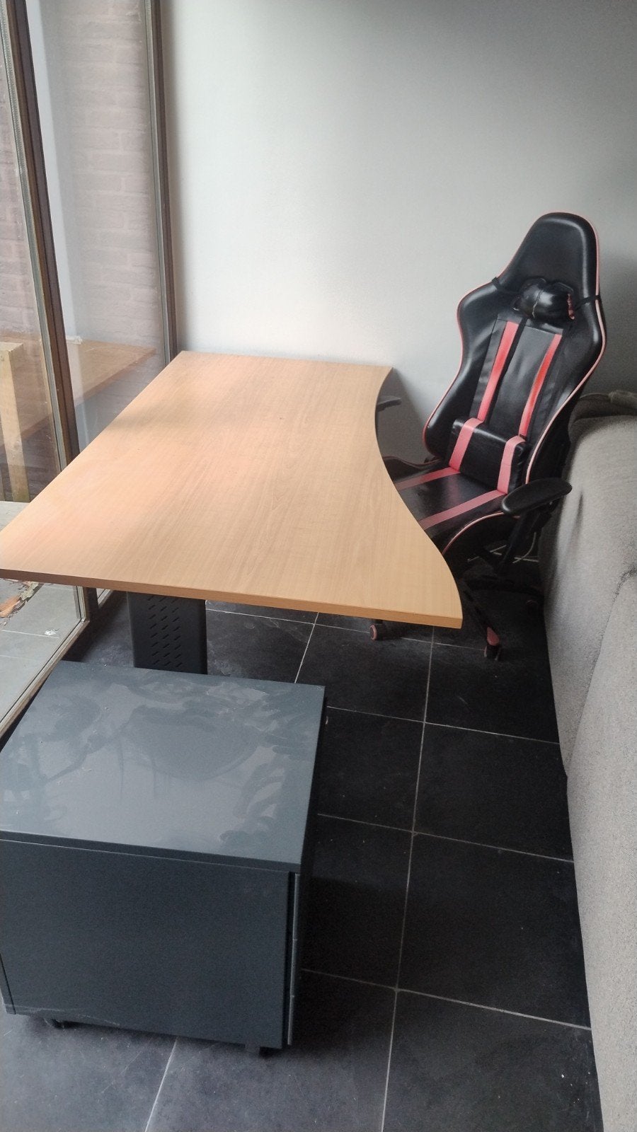 Stevige bureau+ 3ladenblok, Ophalen