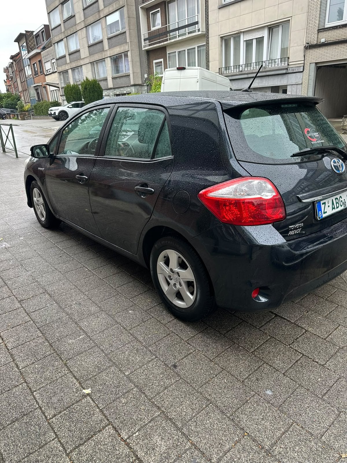 Toyota auris hybride 111dkm full service 0485905657, Euro 5, Achat, Éclairage LED, Entreprise