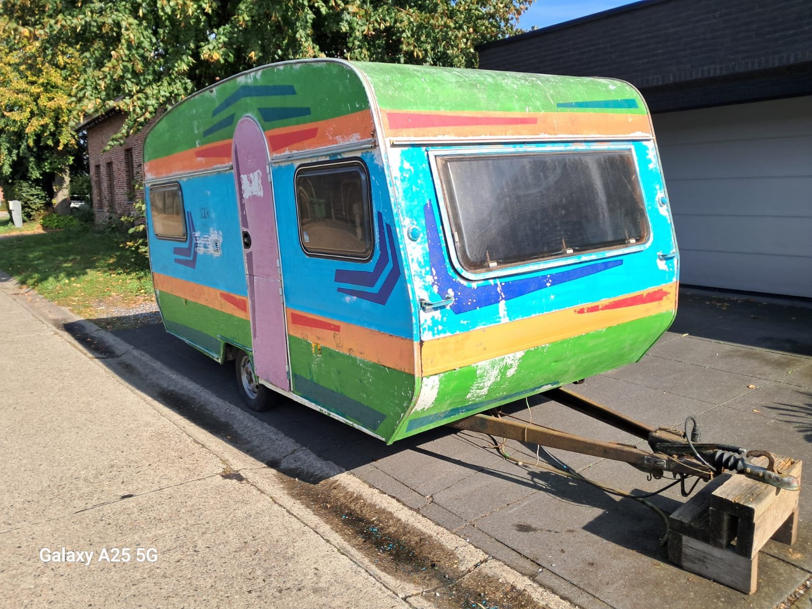 Kleurrijke vintage caravan Wilk sport CI 435 <750kg uit 1978, 4 à 5 mètres, Toit relevable, Particulier, 500 - 750 kg