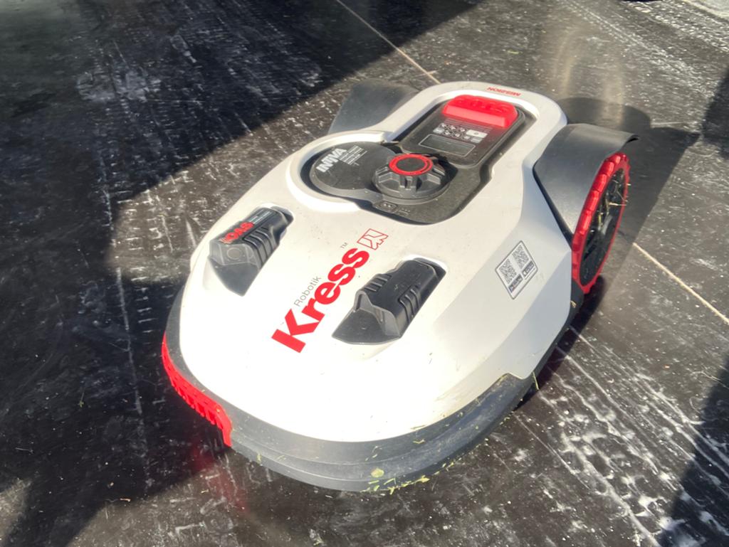 Robot tondeuse Kress KR123E, Tuin en Terras, Robotmaaiers, Ophalen, Zo goed als nieuw