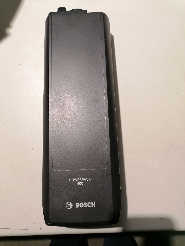Bosch Power Pack 400 Watts batterie + chargeur porte-bagages, Fietsen en Brommers, Zo goed als nieuw