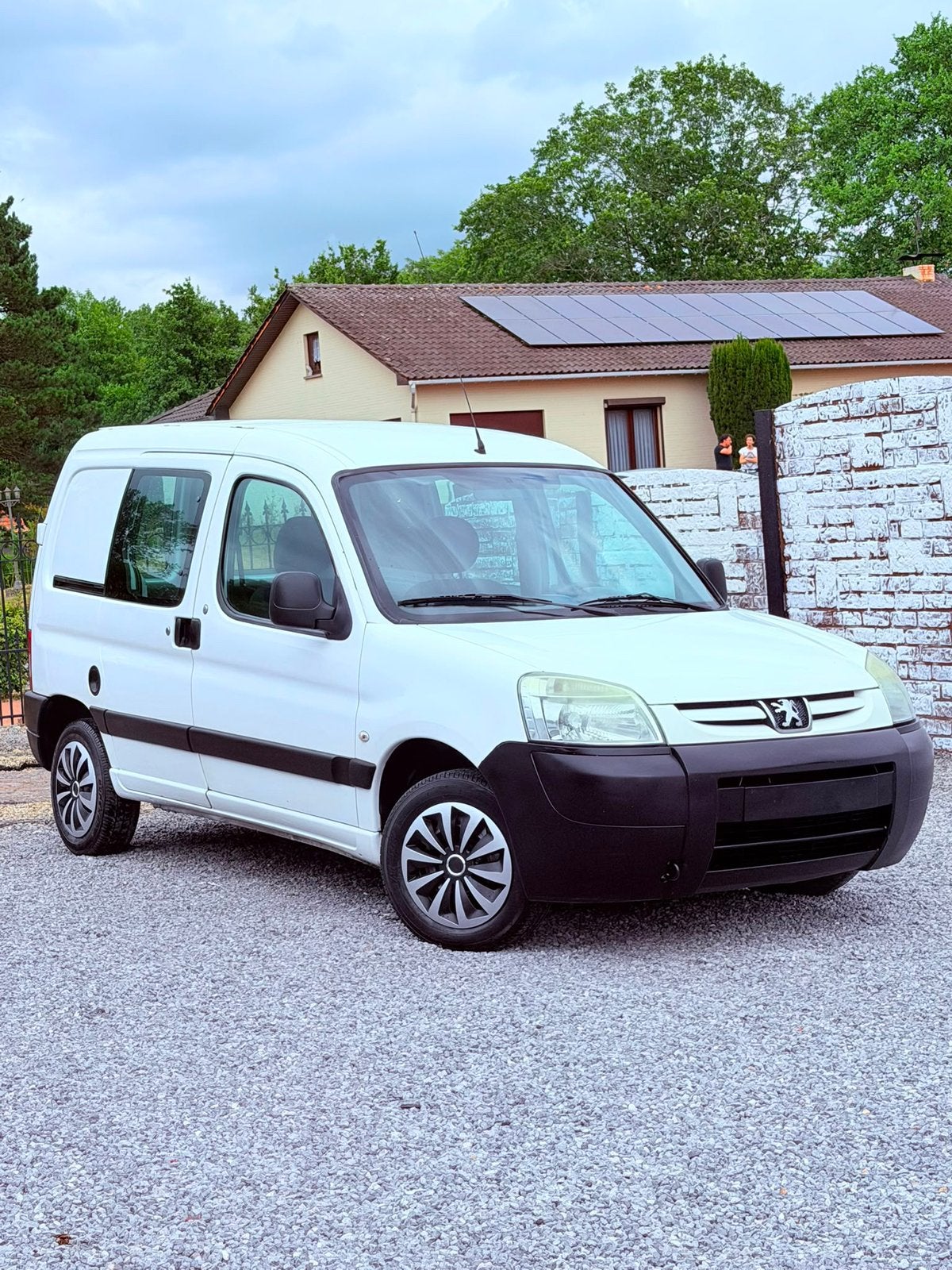 Peugeot partner 1.4i benzine lichte vracht 2350€, Particulier, ABS, Peugeot, Te koop