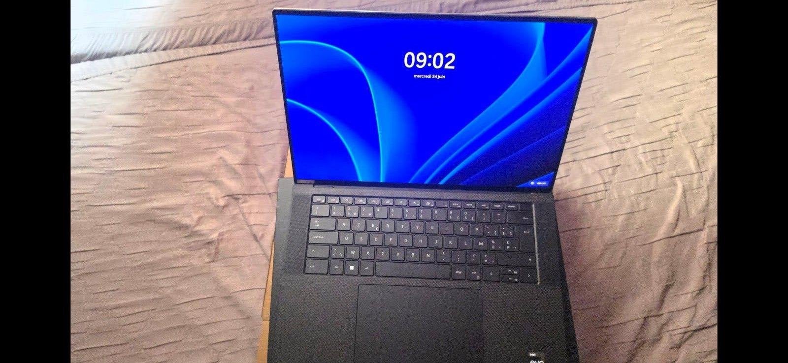 Dell xps 15 9530 i7 13700H 1Tb 32gb ram Oled 4k tactil Nikel, Computers en Software, Windows Laptops, Ophalen, Zo goed als nieuw