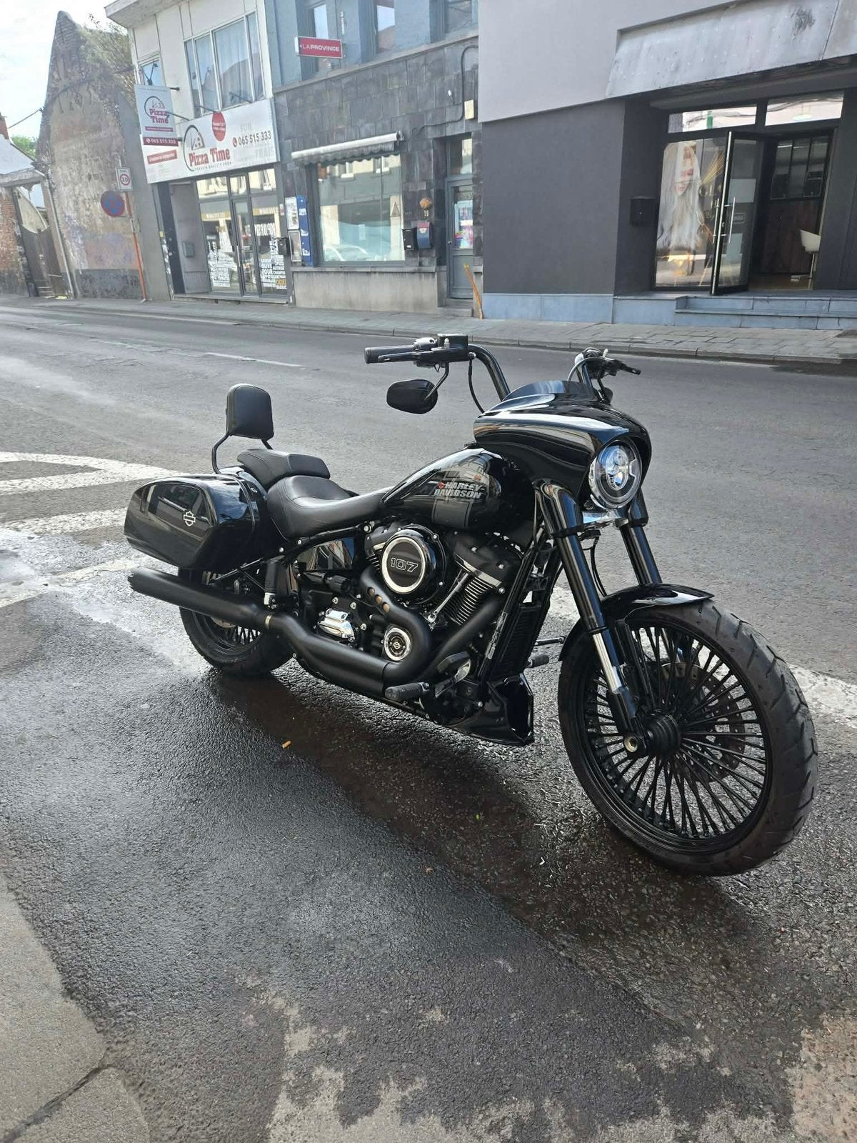 Harley-Davidson Sport Glide, Motos, Motos | Harley-Davidson, Particulier, plus de 35 kW, 2 cylindres, Permis Moto A, ABS, Régulateur de vitesse