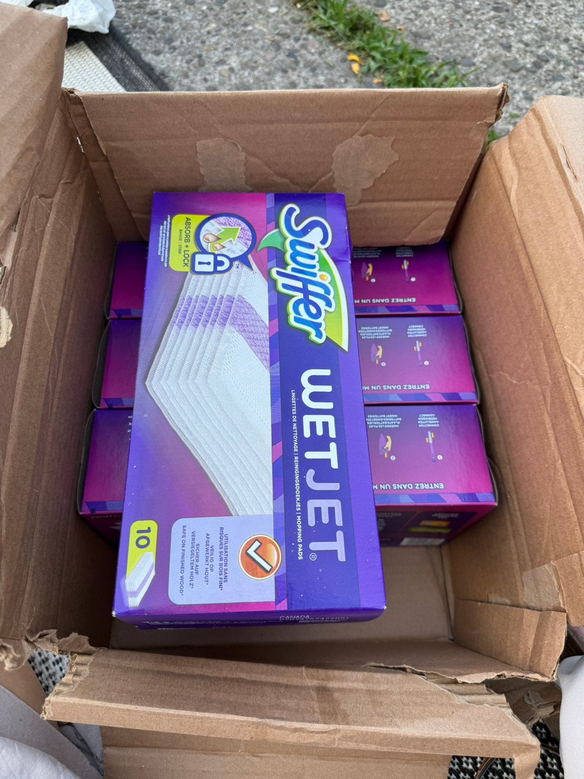 Swiffer wetjet doekjes, Ophalen, Schoonmaakmiddel