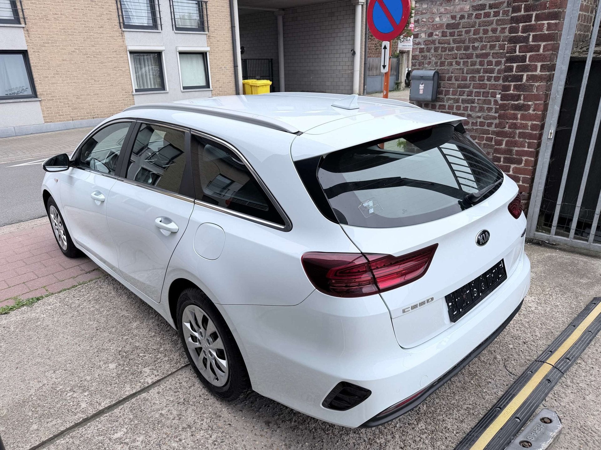 Kia Ceed SW / cee'd SW EDTION GT LINE | AIRCO | NAVI | PARKE, Auto's, https://public.car-pass.be/vhr/f85bf44f-9572-4e6c-9cf9-2bad3610eb2c