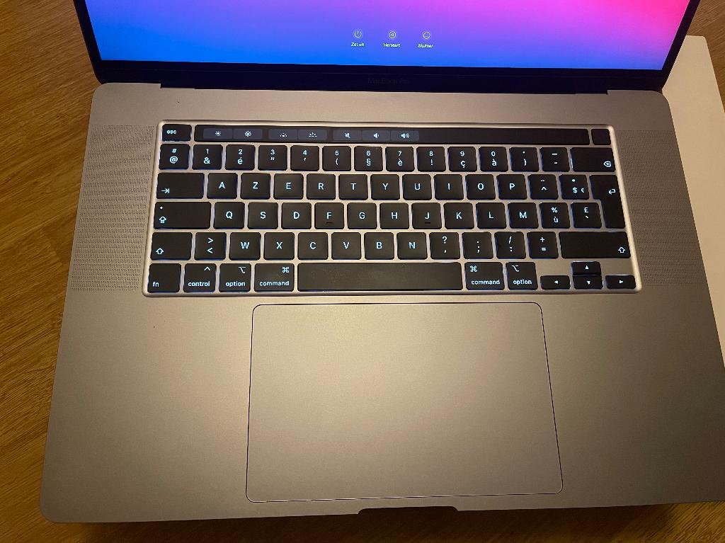 MacBook PRO 16 inch, Computers en Software, Apple Macbooks, Ophalen, Zo goed als nieuw, 16 inch, MacBook