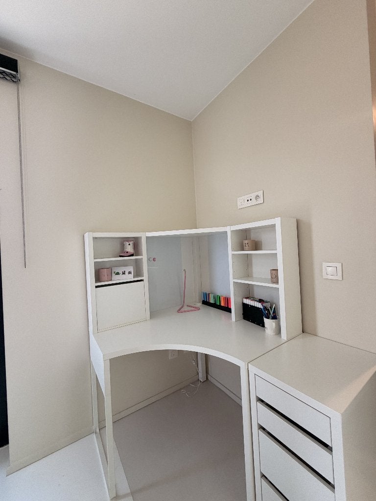 ikea hoekbureau met ladekast en magneetborden, Maison & Meubles, Bureaux, Utilisé, Bureau d'angle, IKEA, Moderne, Blanc, Avec tiroirs
