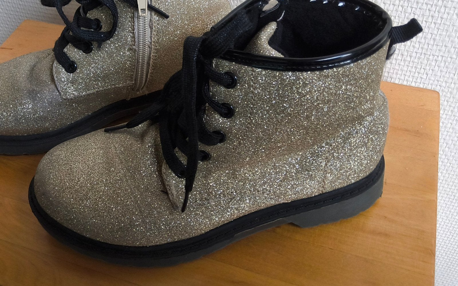 Meisjesschoenen K3 glitter maat 32/33 (maat 33) €5, Kinderen en Baby's, Ophalen, Gebruikt, Meisje, K3