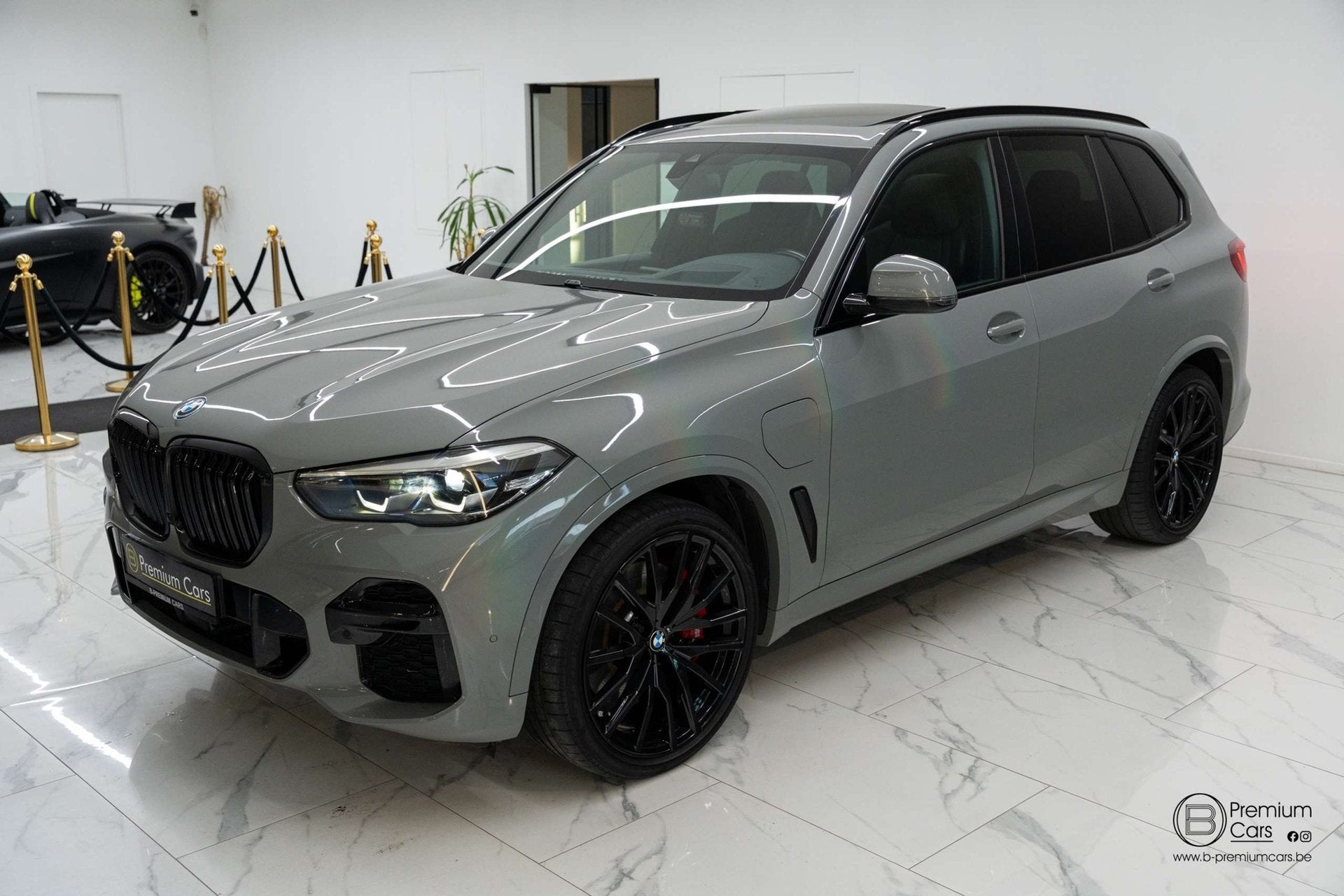 BMW X5 45e Xdrive! Full options! M-Seats! Pano, ACC!, Auto's, Automaat, Dealer onderhouden, https://public.car-pass.be/vhr/c0c6cf3f-d76b-4a84-9697-0d768b552e63