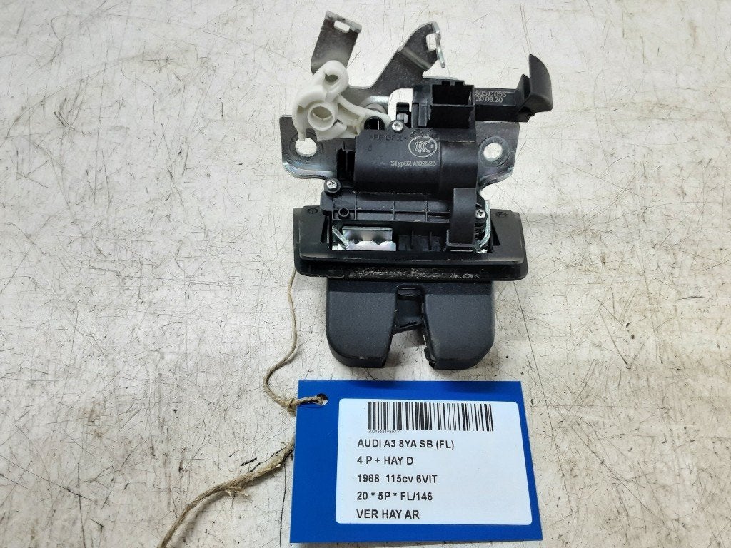 SERRURE COFFRE Audi A3 Sportback (8YA) (8W9827505C), Utilisé, Audi, Haillon arrière